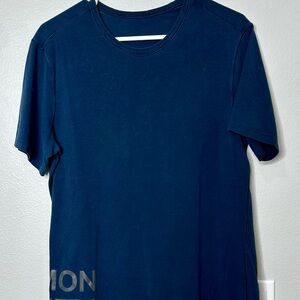 Lululemon Men’s Blue T-Shirt